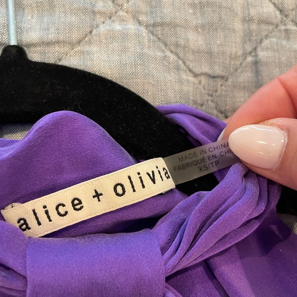 Alice and Olivia Leia tie-neck sleeveless silk top - Picture 5 of 5